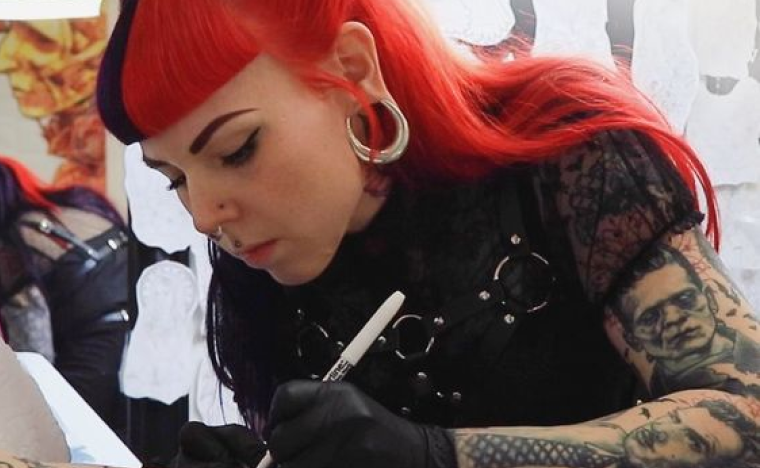 Portland tattoo artist Ruby Gore specializing in scar cover ups, pet portraits and botanical tattoos.